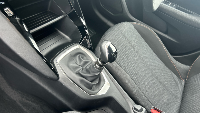 Peugeot 208 1.2 PureTech 100 Style 5dr Petrol Hatchback